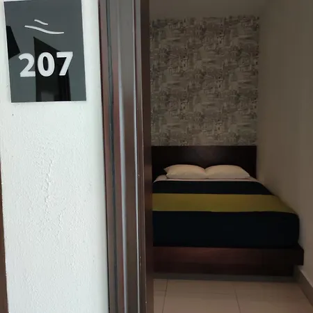 Hotel Agualcas Managua Exterior photo